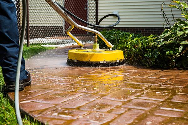 Patio and pool deck cleaning in Jacksonville